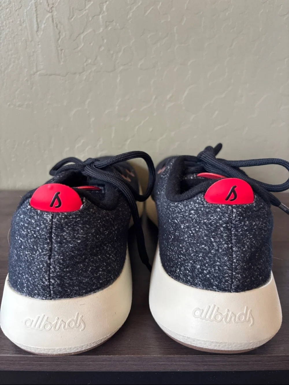 AllBirds Men's Wool Runner Mizzle‎ Dark Gray Bloom Red Beige Sole Size 12